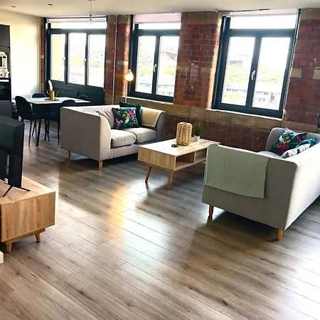 Apartment Bliss - Contractor 326