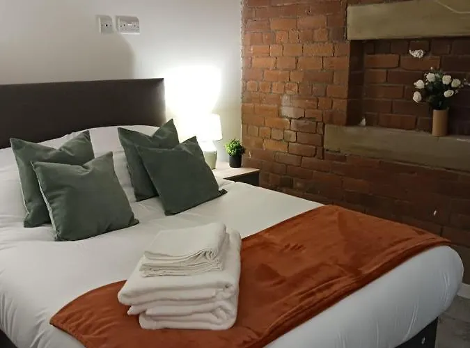 Apartment Bliss - Contractor 326