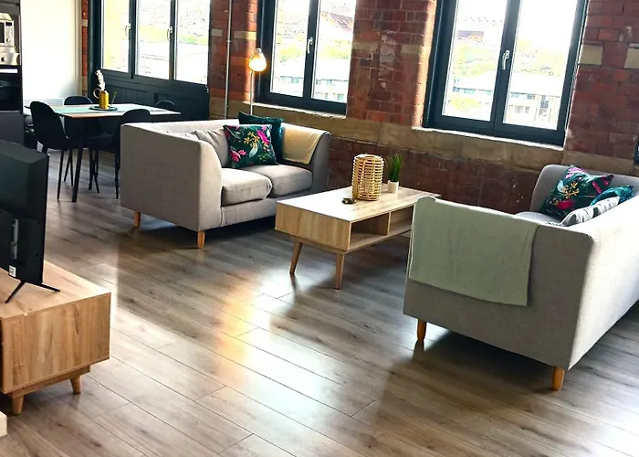 Apartment Bliss - Contractor 326